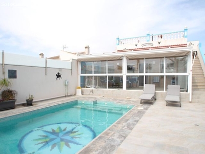 DETACHED VILLA IN LA SIESTA- TORREVIEJA