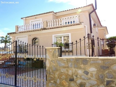 Villa en Venta en Orihuela, Alicante