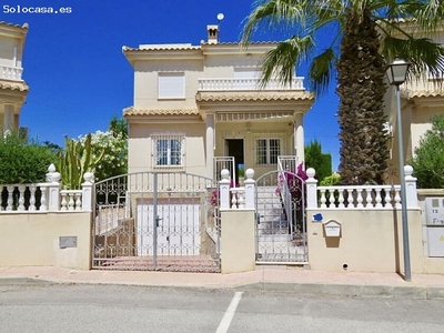Villa en Venta en San Miguel de Salinas, Alicante