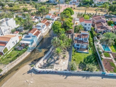 VILLA PRIMERA LINEA DE PLAYA DENIA KM 1