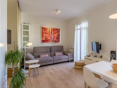 Precioso apartamento de 2 dormitorios en alquiler en Sants, Barcelona