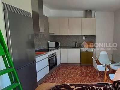 Alquiler de piso en Arrabal - Carrel - San Julián de 1 habitación con muebles y calefacción