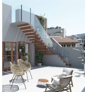 Ático en alquiler en El Terreno de 4 habitaciones con terraza y garaje