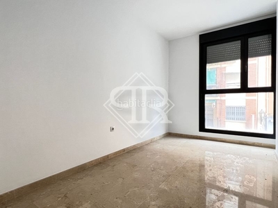 Piso en calle jesús ribera faig 2 piso con 2 habitaciones amueblado con ascensor, calefacción y aire acondicionado en Valencia