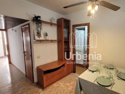 Piso en venta , con 41 m2, 2 habitaciones y 1 baños y calefacción bomba frío / calor. en Barcelona
