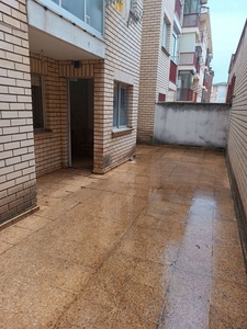 Piso en venta en Almazán de 3 habitaciones con terraza y garaje