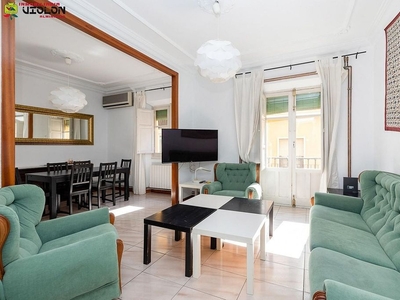 Piso en venta en Centro - Sagrario de 4 habitaciones con balcón y aire acondicionado