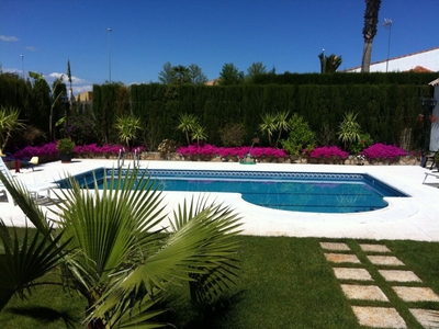 Venta de casa con piscina en La Carlota, Arrecife