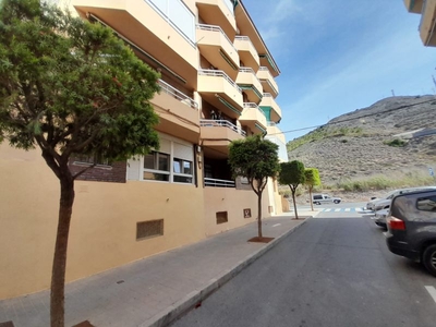 Venta de piso con terraza en Torrenueva