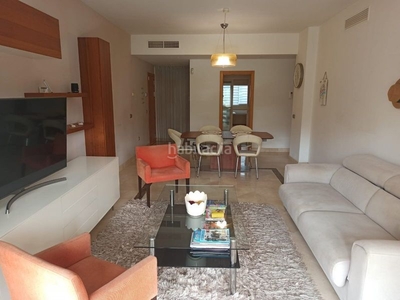 Apartamento inmaculado apartamento en bonito residencial en Estepona
