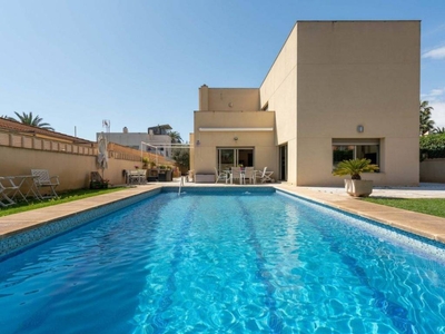 Venta Casa unifamiliar Roquetas de Mar. Con terraza 539 m²