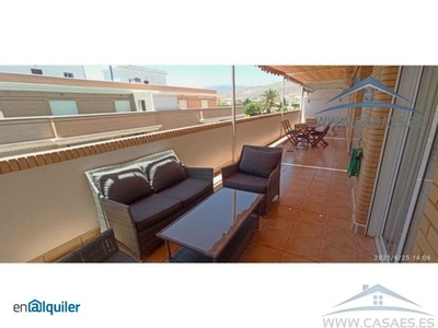 Alquiler de Piso 3 dormitorios, 2 baños, 1 garajes, Buen estado, en Roquetas de Mar, Almeria