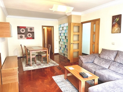 Alquiler de piso en calle Felipe Prieto de 2 habitaciones con terraza y muebles
