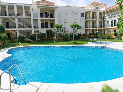 Alquiler de piso en Costa Ballena - Largo norte de 2 habitaciones con terraza y piscina