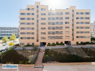 Alquiler piso terraza y piscina Tres Cantos