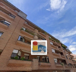 Ático en venta en Centro - Segovia de 2 habitaciones con terraza y piscina