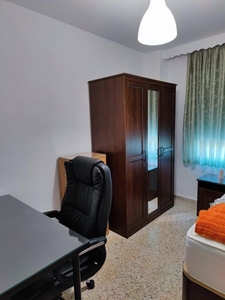 Habitaciones en C/ Conan Doyle, Málaga Capital por 425€ al mes