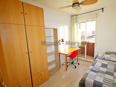 Habitaciones en C/ Intendente Patiño, Murcia Capital por 265€ al mes