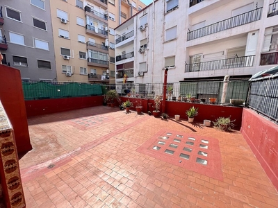 Piso en alquiler en La Almozara de 3 habitaciones con terraza y aire acondicionado