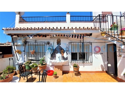Venta de casa con terraza en Morlaco - Pedregalejo - C. Calderón - El Palo (Málaga)