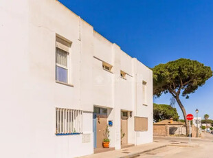 Casa adosada en venta en Benalup-Casas Viejas en Benalup-Casas Viejas por 61,500 €