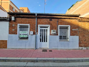 Casa adosada en venta en Camino de La Esperanza-Arturo León en Camino de la Esperanza-Arturo León por 75,000 €