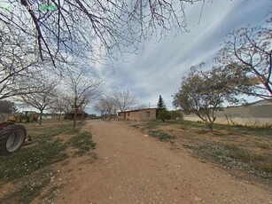 Casa con terreno en Sant Jaume dels Domenys