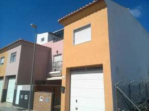 Casa en venta en Calle La Traiña, Número 13 en Barrio de Archilla por 95,000 €