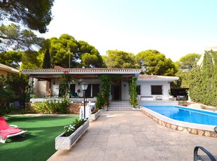 Chalet en Orihuela Costa