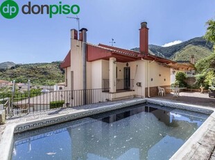 Chalet en Pinos Genil