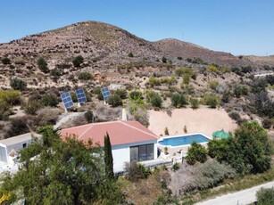 Chalet en venta en Cantoria, Almería