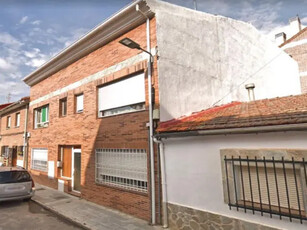 Dúplex en venta en Calle de los Olivos, 13 en Zona Bulevar de las Acacias por 99,000 €