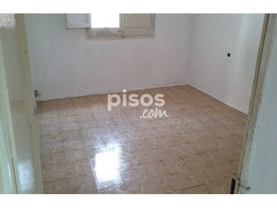 Piso en venta en Carrer del Torrent, cerca de Carrer del Riu Sió