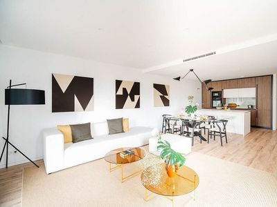 Alquiler de piso en Almagro de 2 habitaciones con muebles y aire acondicionado