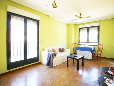 Alquiler de piso en calle Alberto García de 2 habitaciones con terraza y garaje
