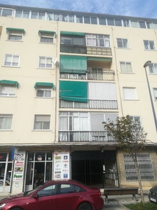 Alquiler de piso en Centro - Cuenca de 3 habitaciones con muebles y balcón