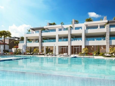 Piso ático en venta en Cabopino-Artola, Marbella