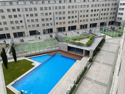 Ático en alquiler en calle De la Moraña de 1 habitación con terraza y piscina