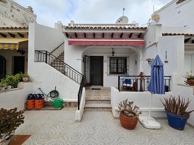 Casa en venta en Villamartin, Orihuela, Alicante