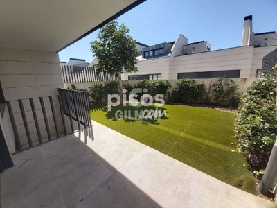 Chalet adosado en alquiler en Alcobendas