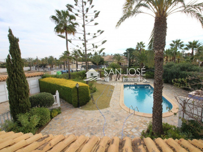 Chalet en venta en Cabo Roig, Orihuela