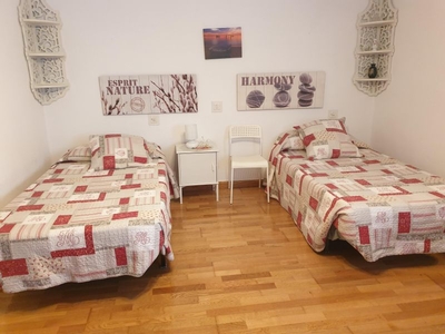 Habitaciones en C/ Fernando Alonso, Oviedo por 230€ al mes