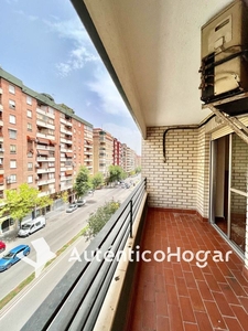 Piso en alquiler en avenida Andalucía de 4 habitaciones con terraza y muebles
