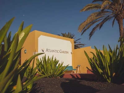 Venta de estudio en avenida Gran Canaria con terraza y piscina