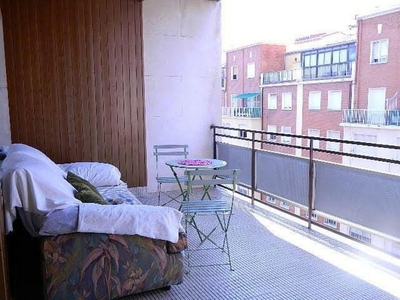 Venta de piso en Centro - Logroño de 4 habitaciones con terraza y jardín