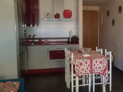 Alquiler de piso en avenida De Asturias de 2 habitaciones con garaje y muebles