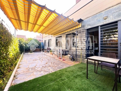 Alquiler de piso en avenida Del Río Boladiez de 3 habitaciones con terraza y garaje