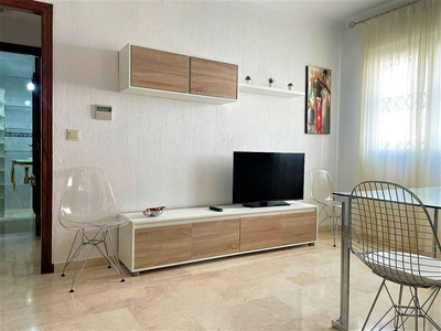 Alquiler de piso en Centro - Huelva de 2 habitaciones con muebles y aire acondicionado