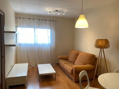 Alquiler de piso en Eixample de 2 habitaciones con muebles y calefacción