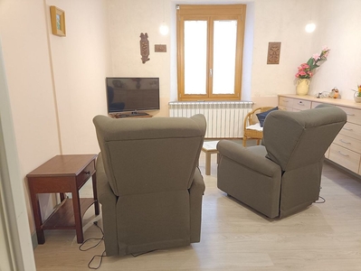 Alquiler de piso en Hervás de 1 habitación con muebles y calefacción